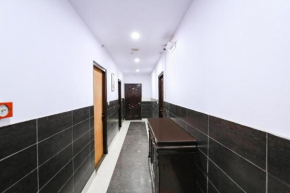 Hotel Indira Palace